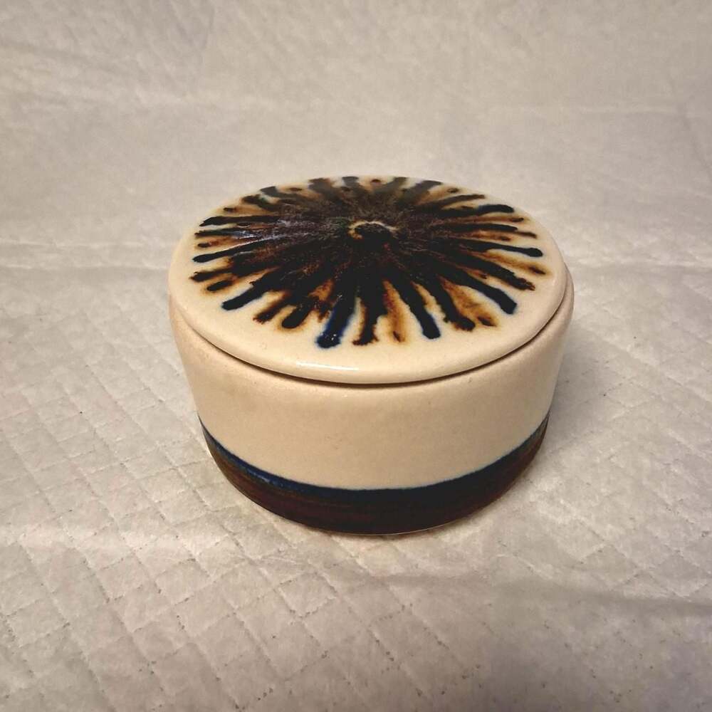 Evangel Pottery Inc. Handcrafted Ceramic Trinket Box